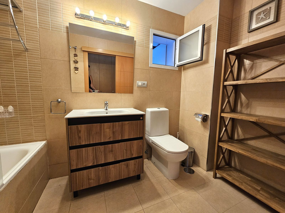 Appartement te koop in Estepona | 2 slaapkamers H5080735