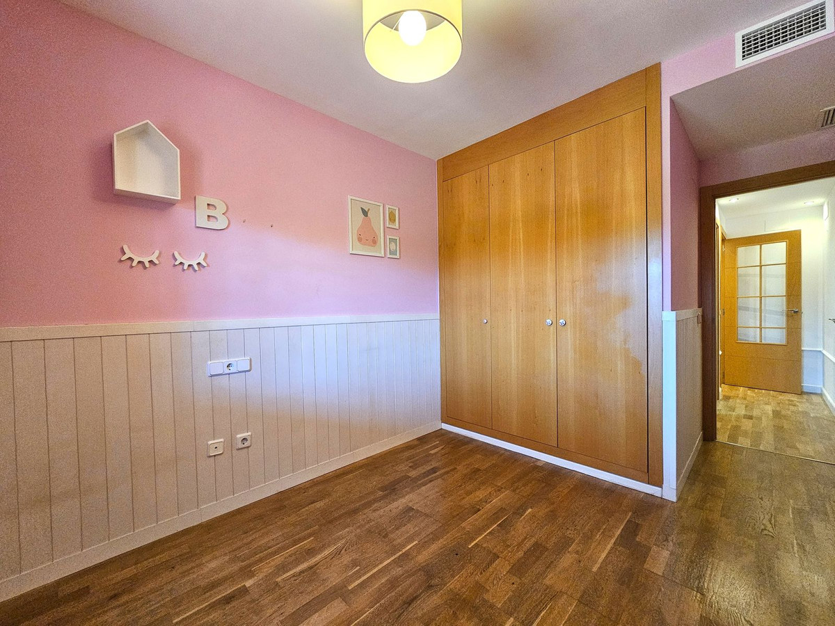 Appartement te koop in Estepona | 2 slaapkamers H5080735