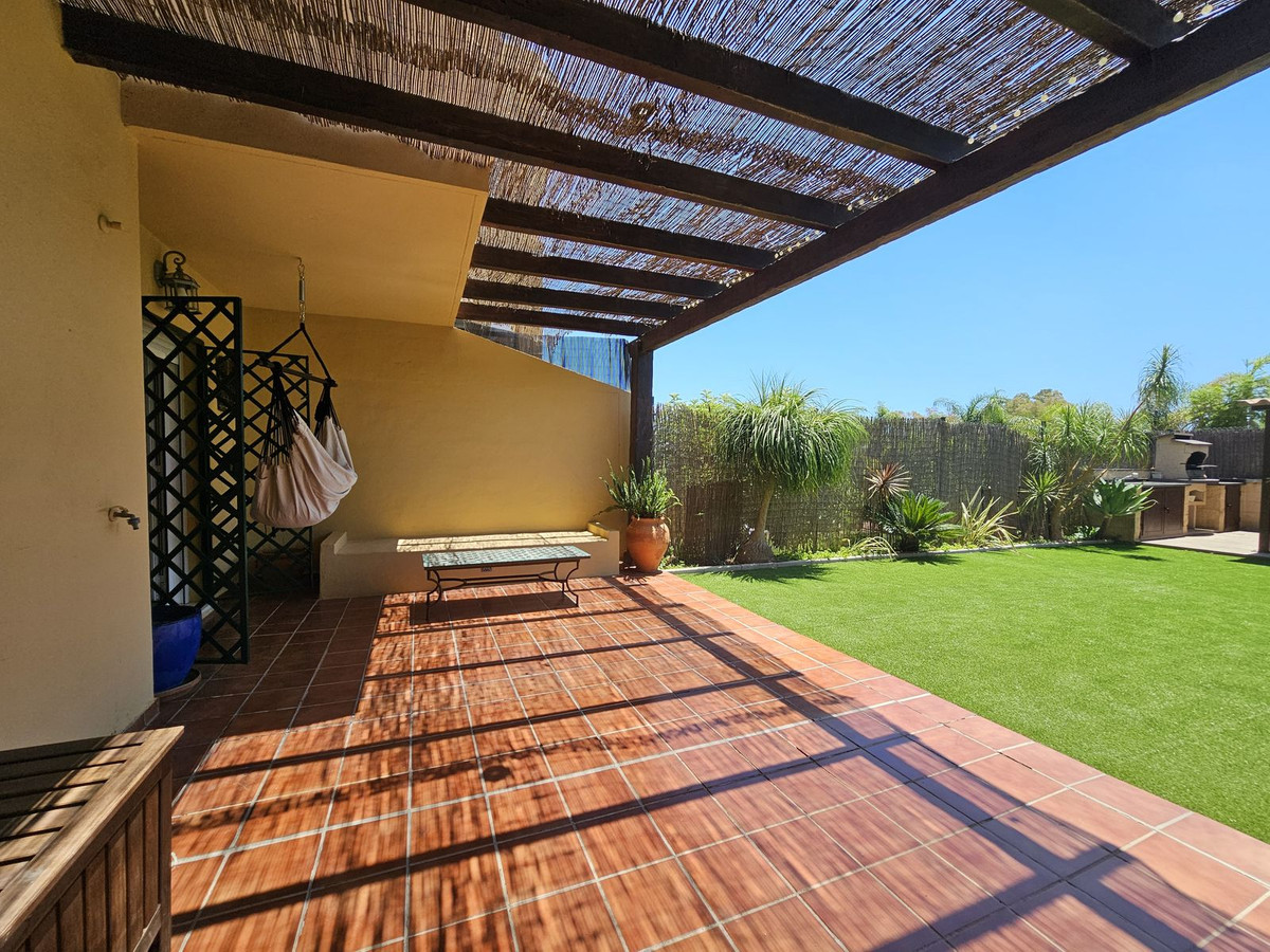 Appartement te koop in Estepona | 2 slaapkamers H5080735