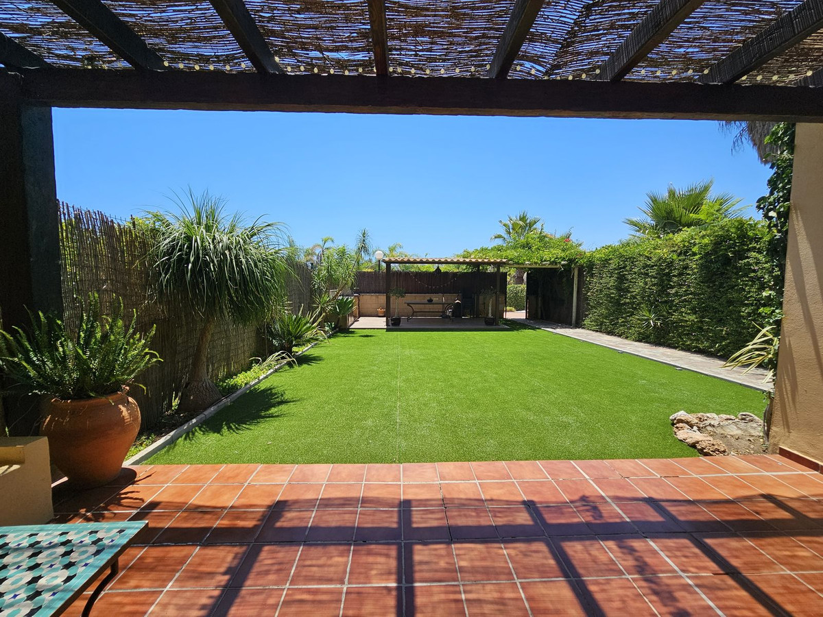 Appartement te koop in Estepona | 2 slaapkamers H5080735