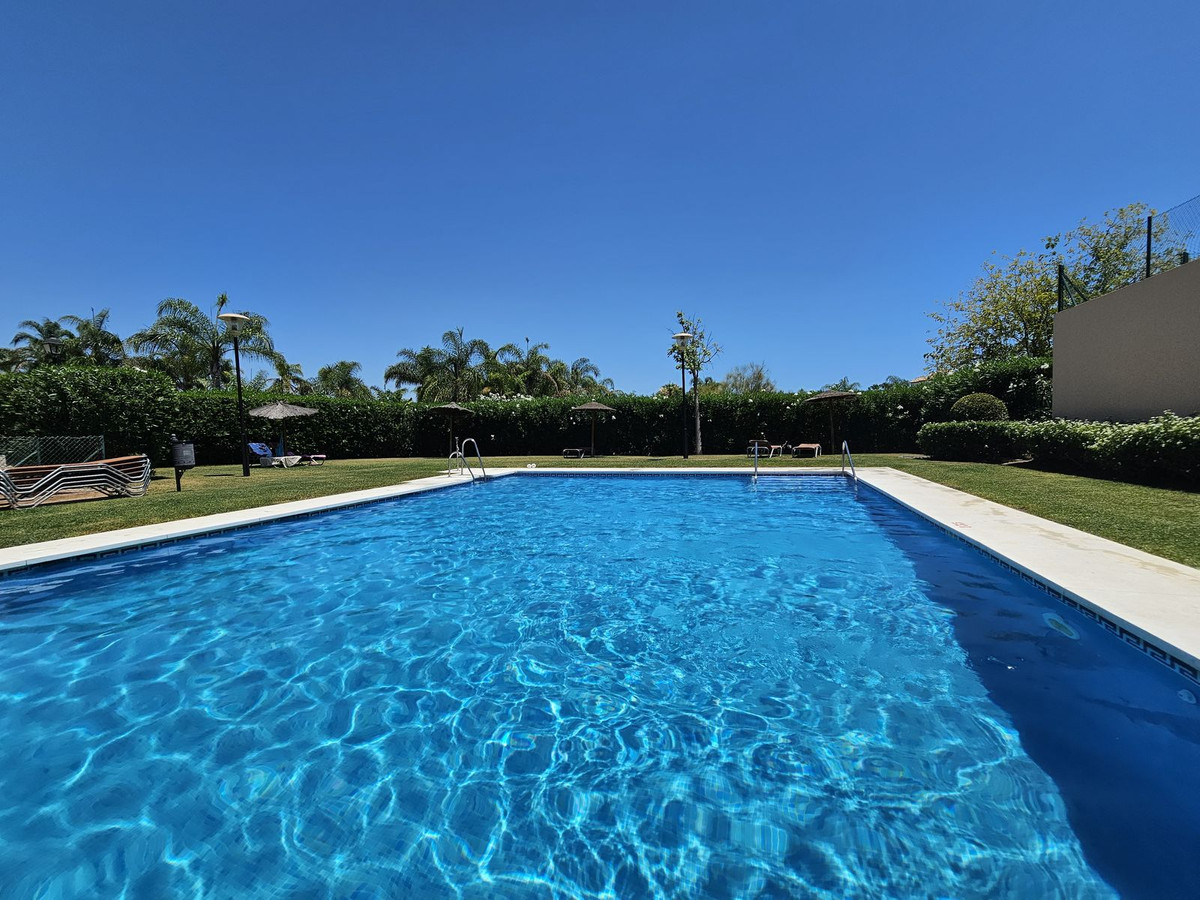Appartement te koop in Estepona | 2 slaapkamers H5080735