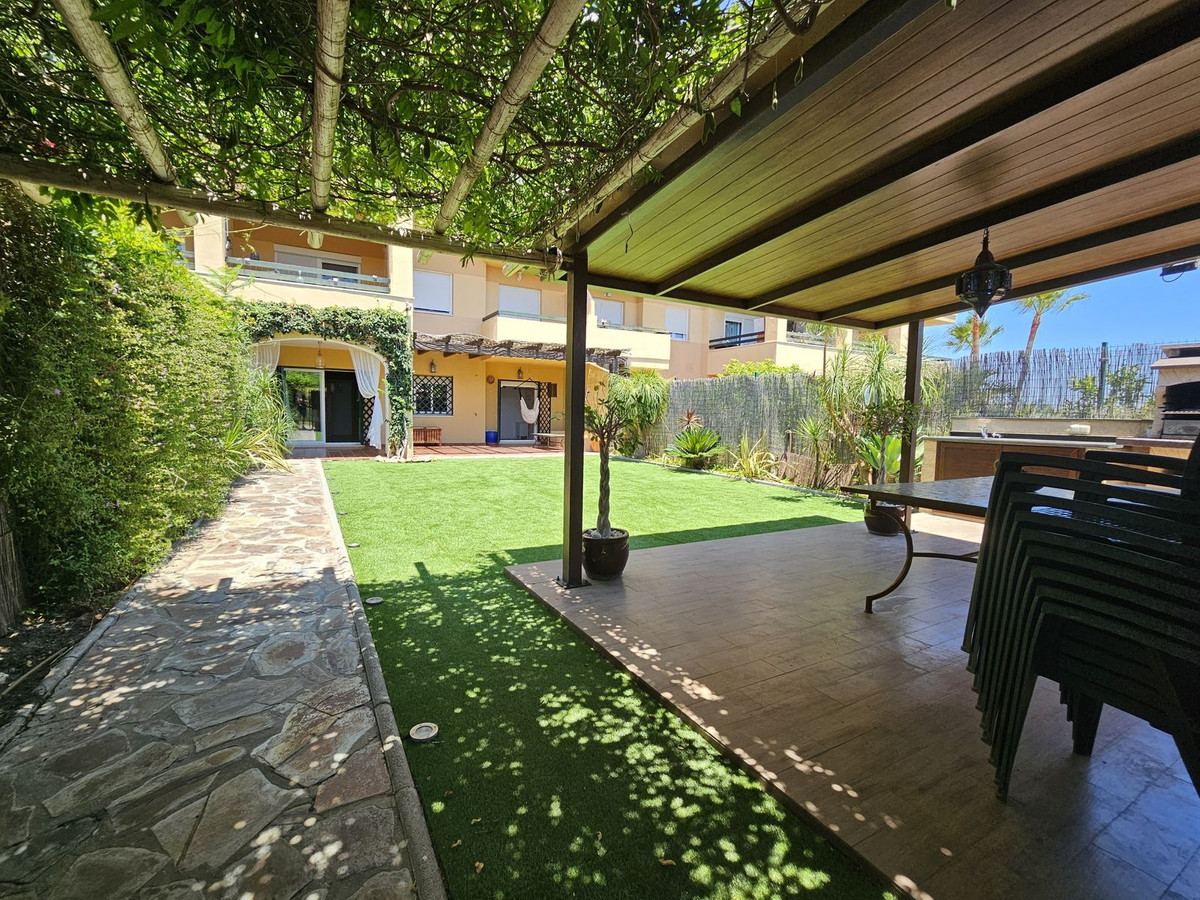 Appartement te koop in Estepona | 2 slaapkamers H5080735