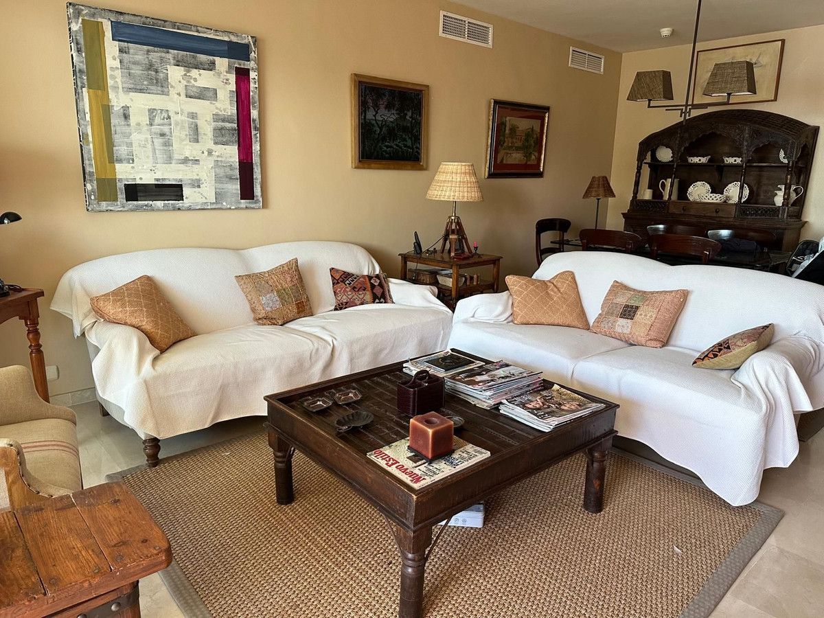Appartement te koop in Estepona | 3 slaapkamers H5080801