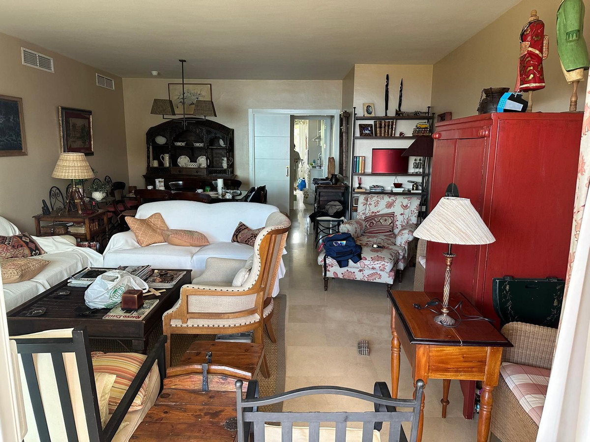 Appartement te koop in Estepona | 3 slaapkamers H5080801
