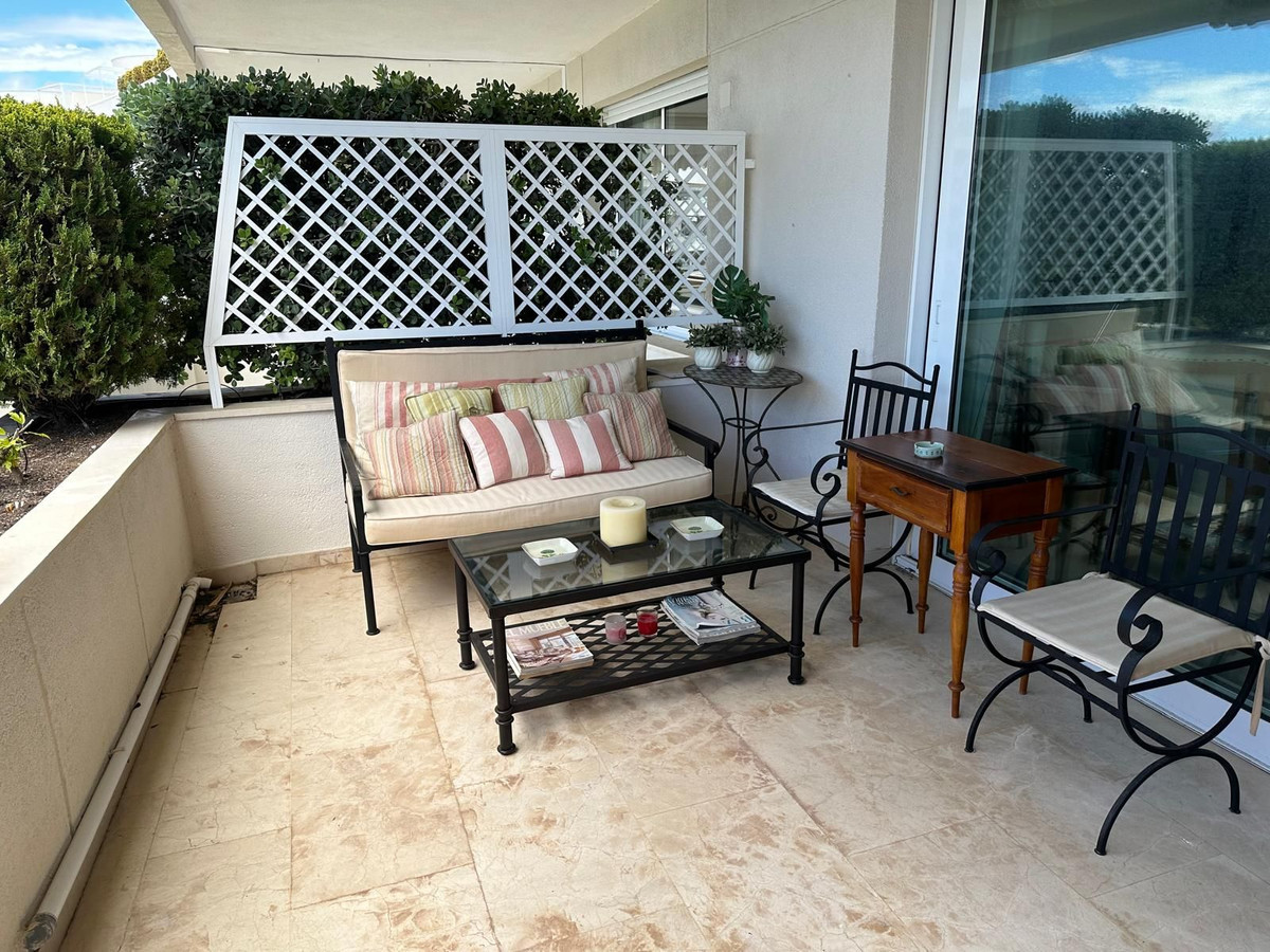 Appartement te koop in Estepona | 3 slaapkamers H5080801
