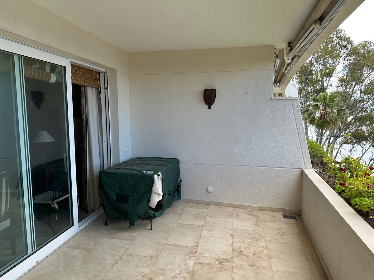 Appartement te koop in Estepona | 3 slaapkamers H5080801