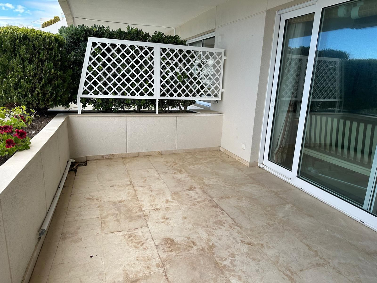 Appartement te koop in Estepona | 3 slaapkamers H5080801