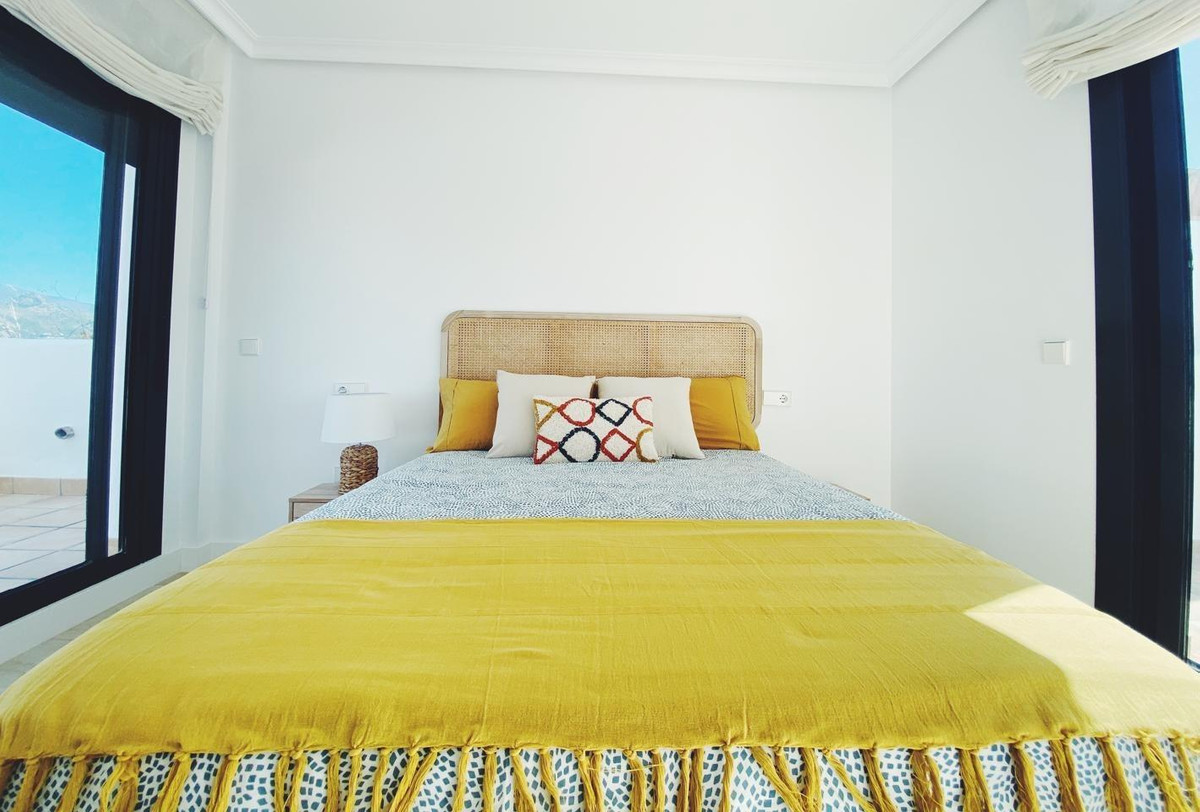 Penthouse te koop in Estepona | 2 slaapkamers H5081341