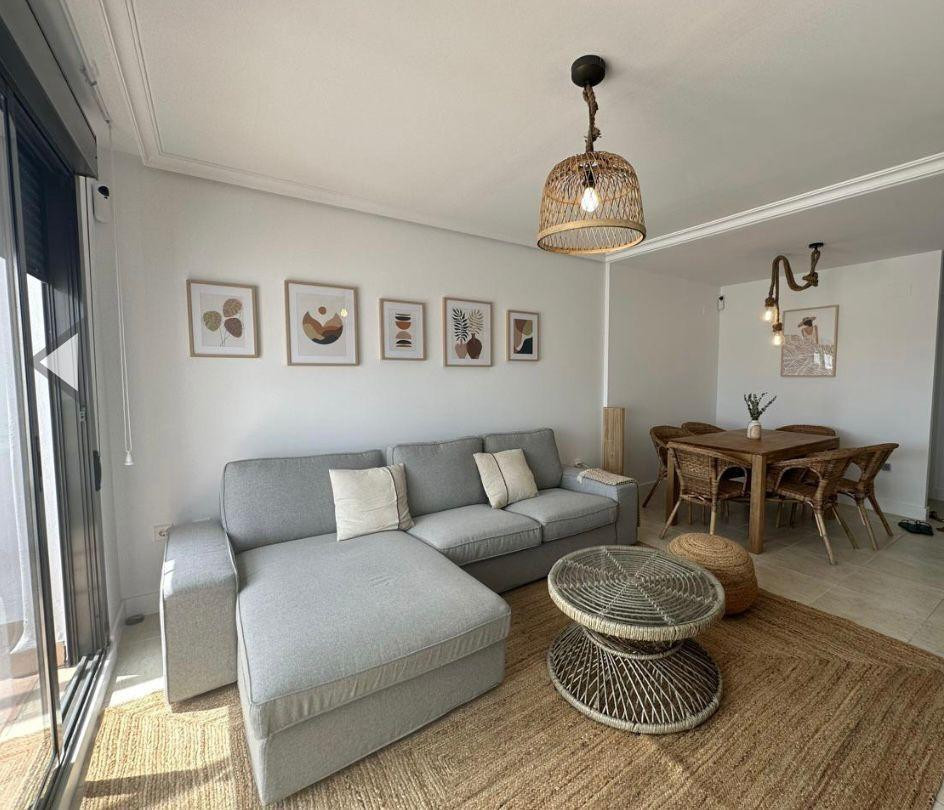 Penthouse te koop in Estepona | 2 slaapkamers H5081341