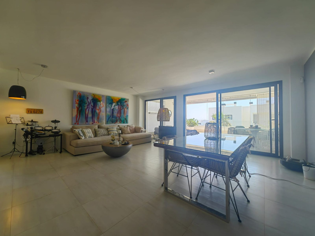Appartement te koop in Estepona | 2 slaapkamers H5084044