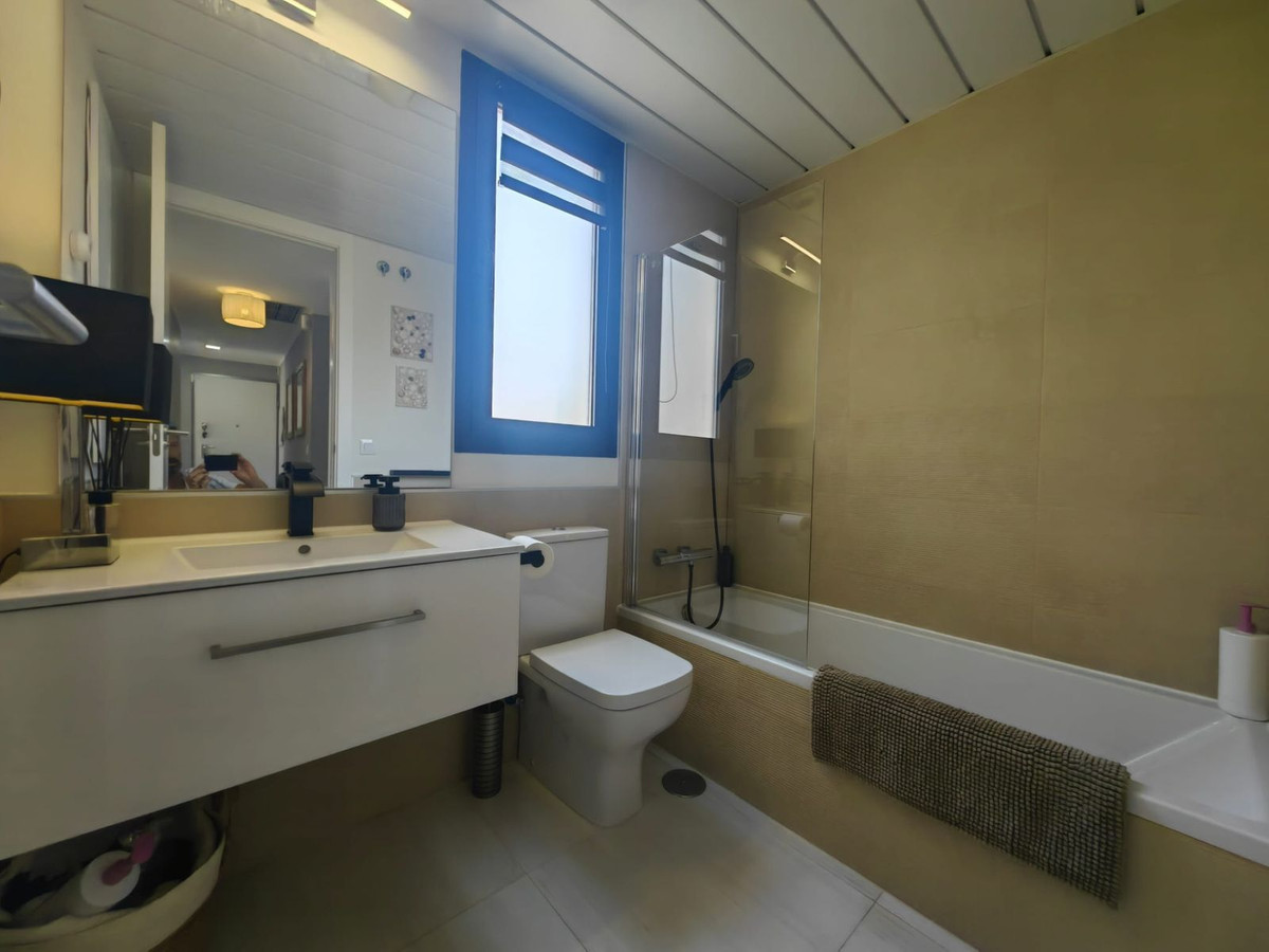 Appartement te koop in Estepona | 2 slaapkamers H5084044