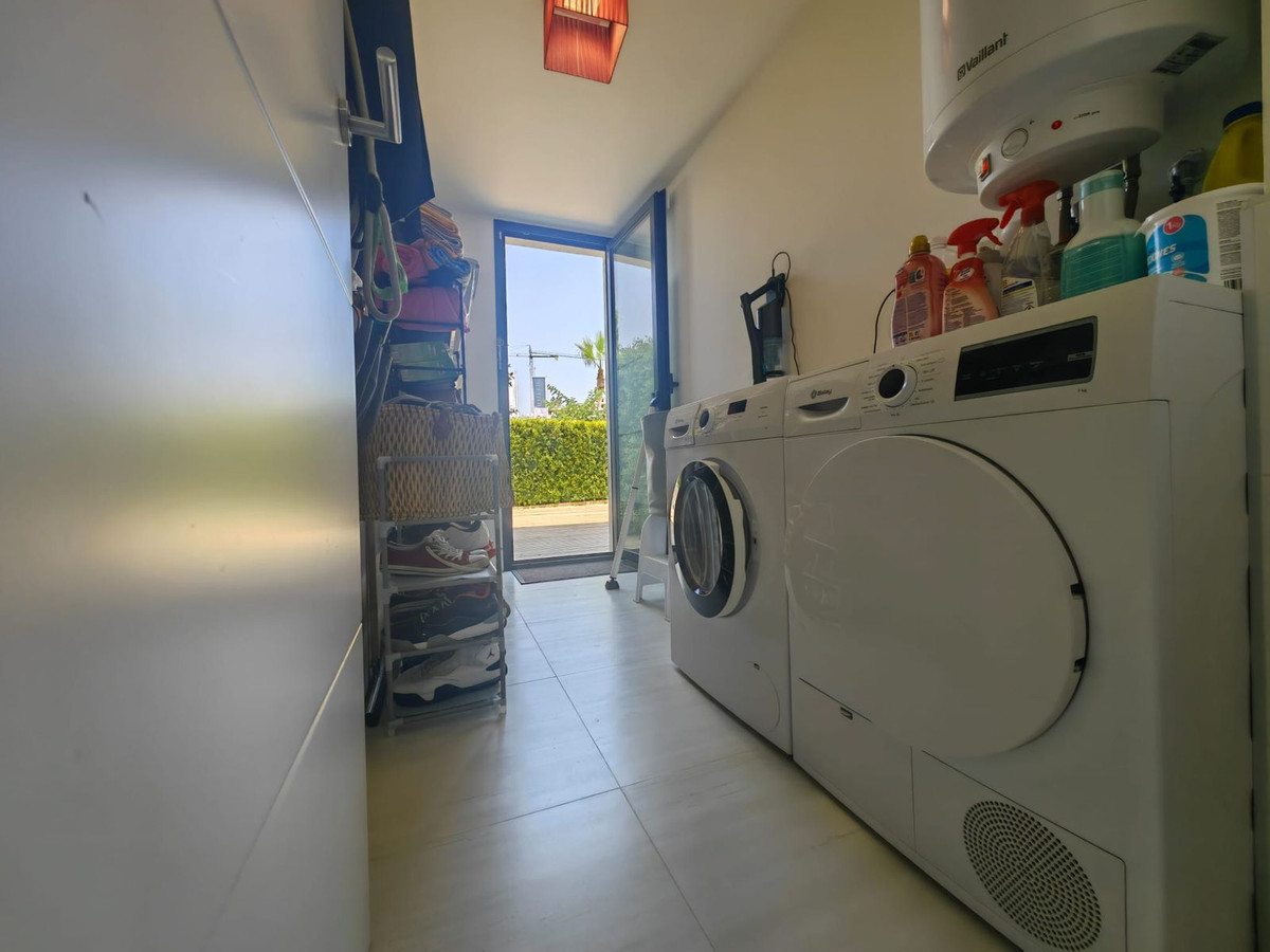 Appartement te koop in Estepona | 2 slaapkamers H5084044