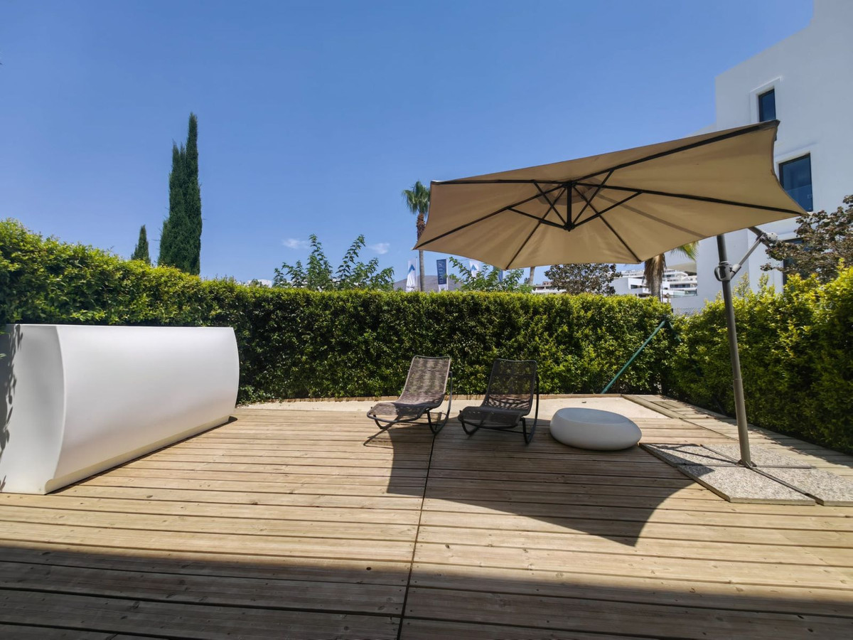 Appartement te koop in Estepona | 2 slaapkamers H5084044