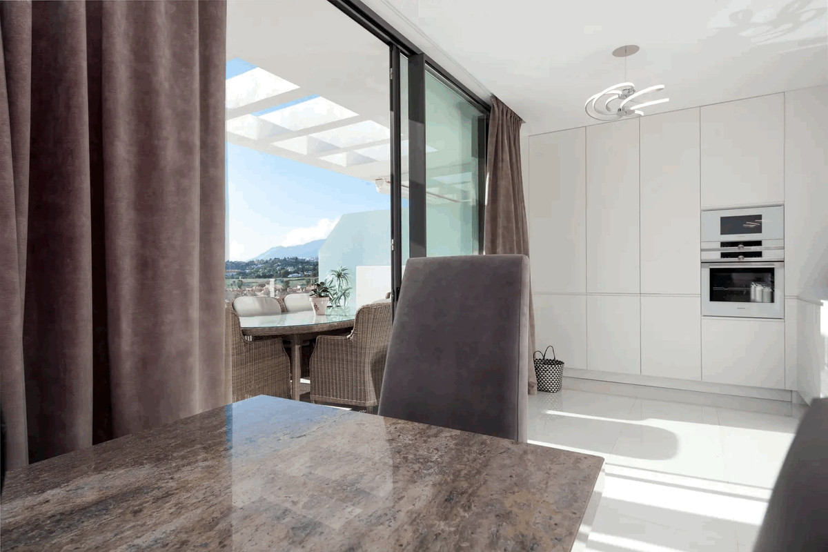 Appartement te koop in Estepona | 3 slaapkamers H5084050