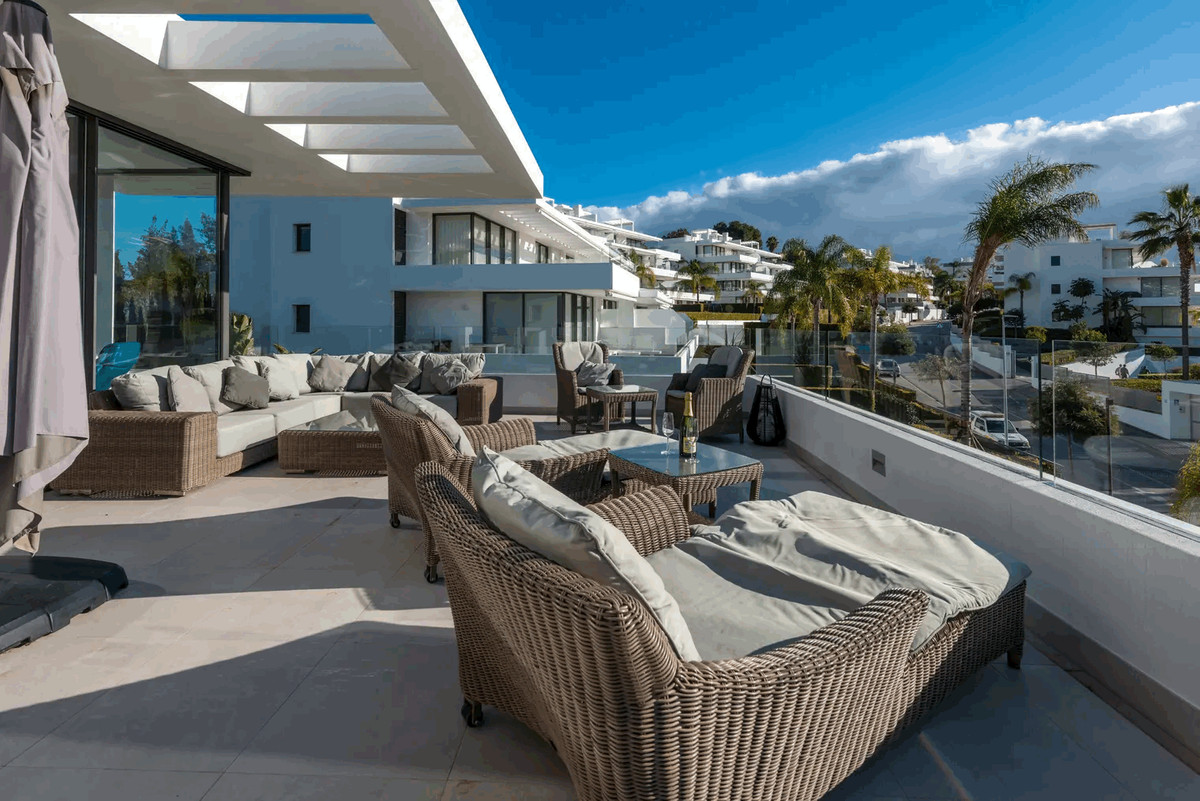 Appartement te koop in Estepona | 3 slaapkamers H5084050