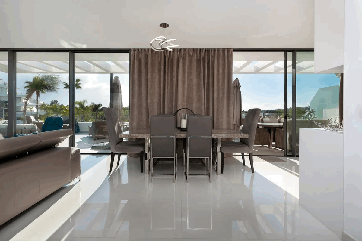 Appartement te koop in Estepona | 3 slaapkamers H5084050