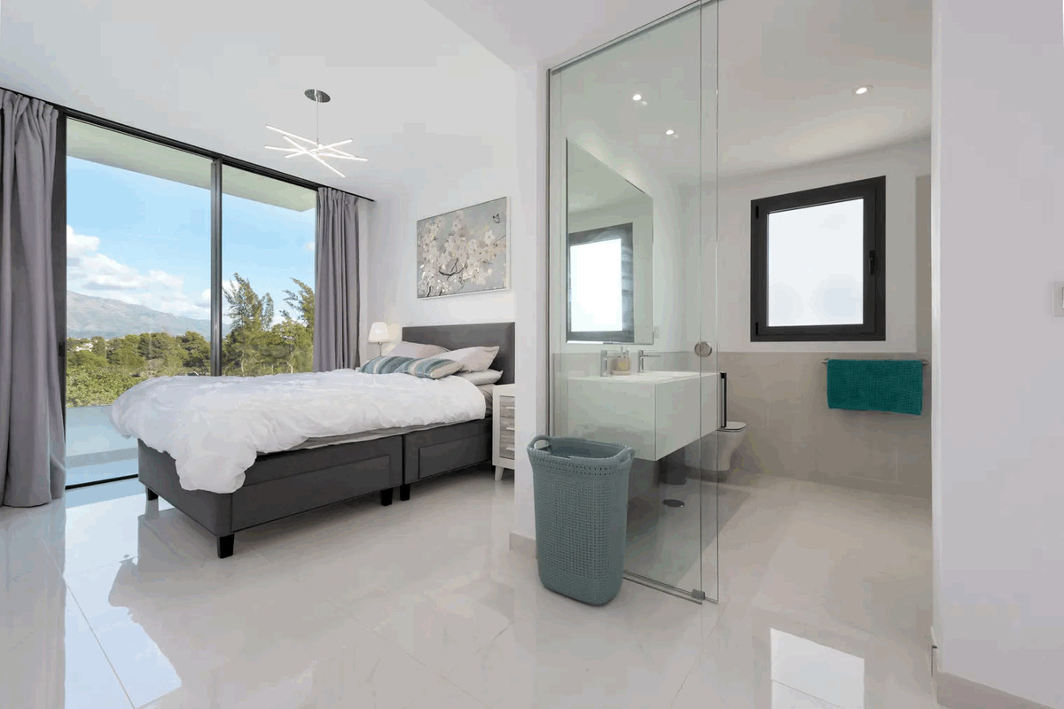 Appartement te koop in Estepona | 3 slaapkamers H5084050