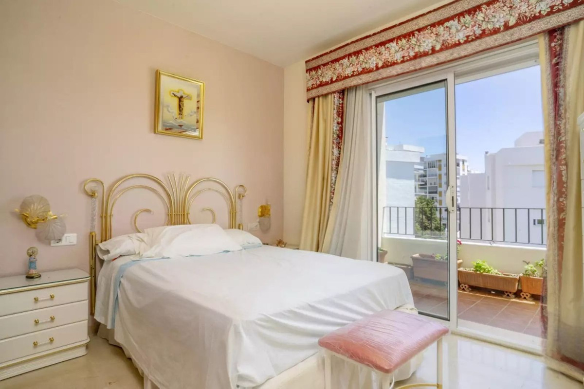 Appartement te koop in Estepona | 3 slaapkamers H5084170