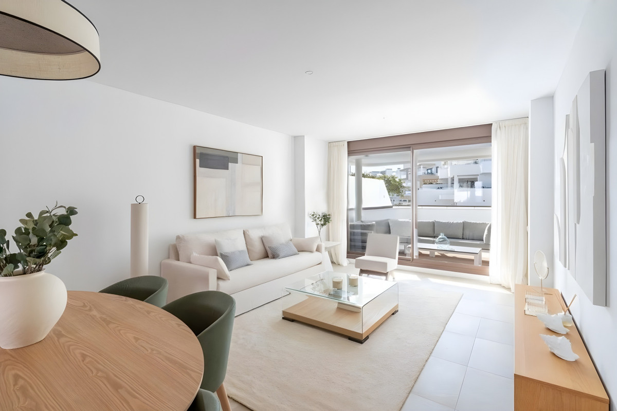 Appartement te koop in Estepona | 4 slaapkamers H5084467