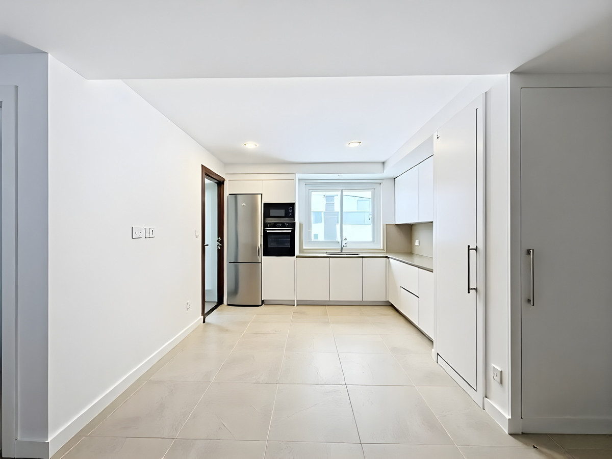 Appartement te koop in Estepona | 4 slaapkamers H5084467