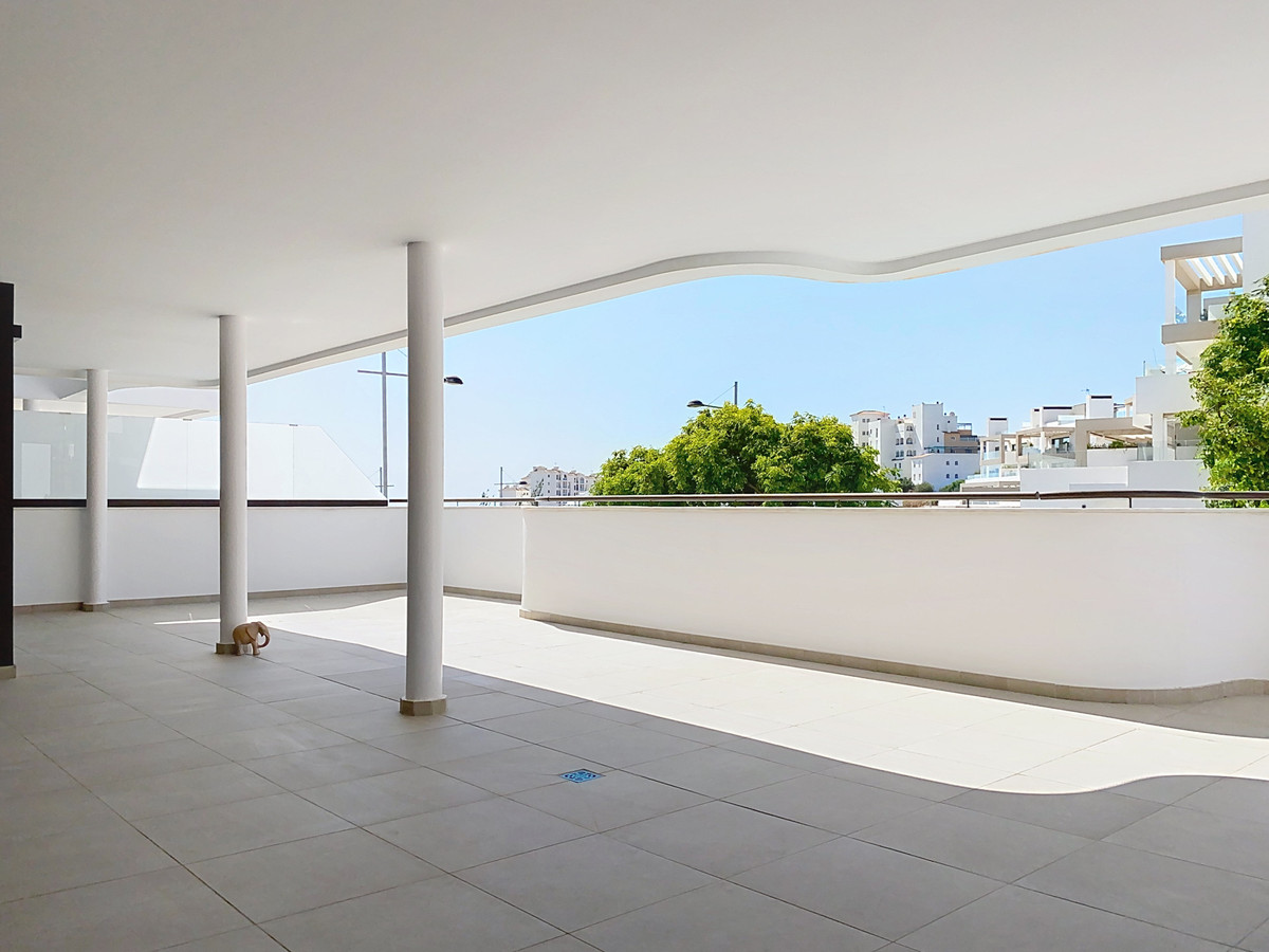 Appartement te koop in Estepona | 4 slaapkamers H5084467