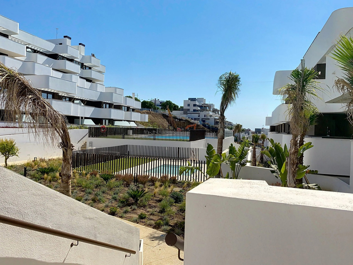 Appartement te koop in Estepona | 4 slaapkamers H5084467