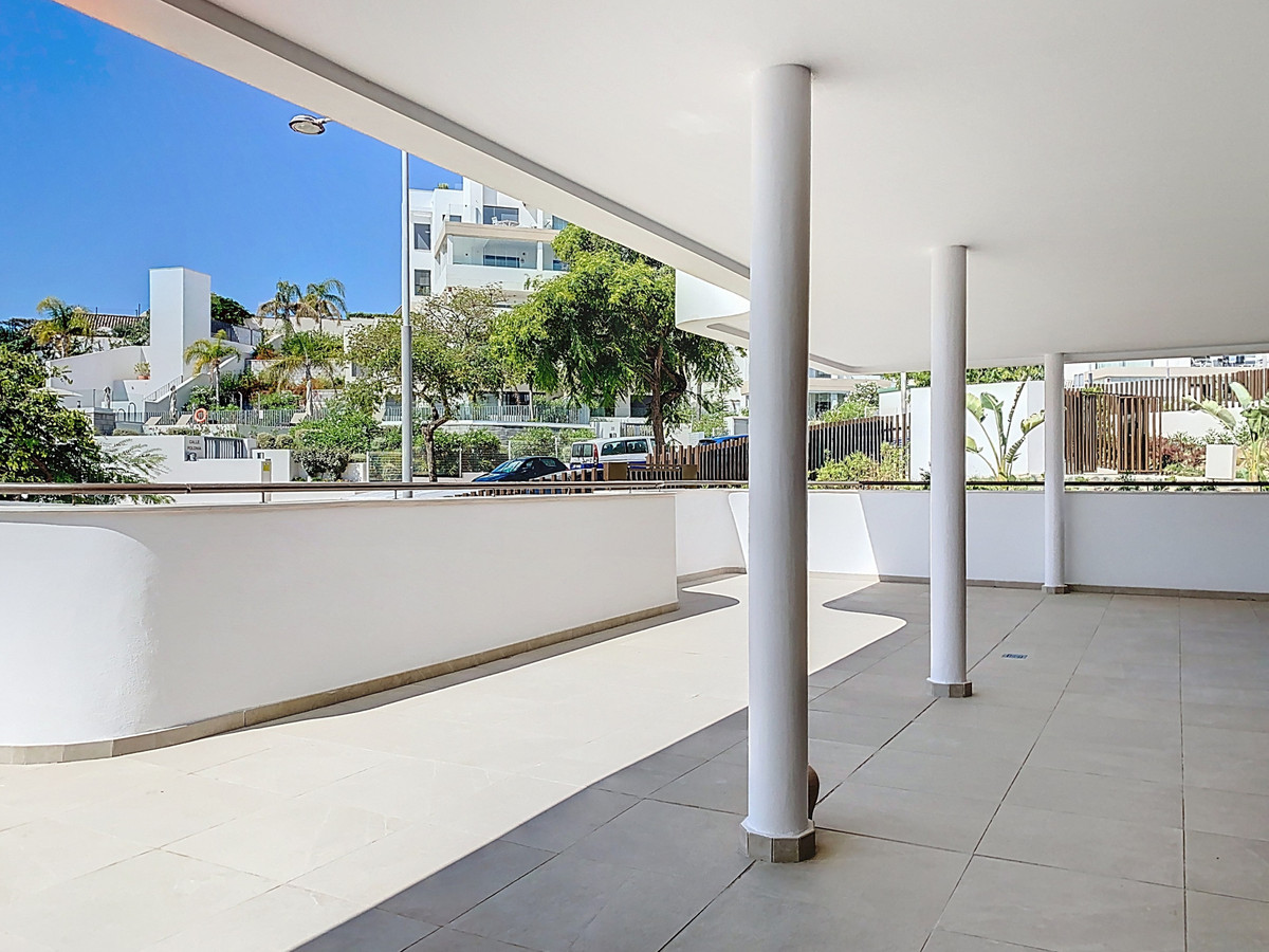 Appartement te koop in Estepona | 4 slaapkamers H5084467