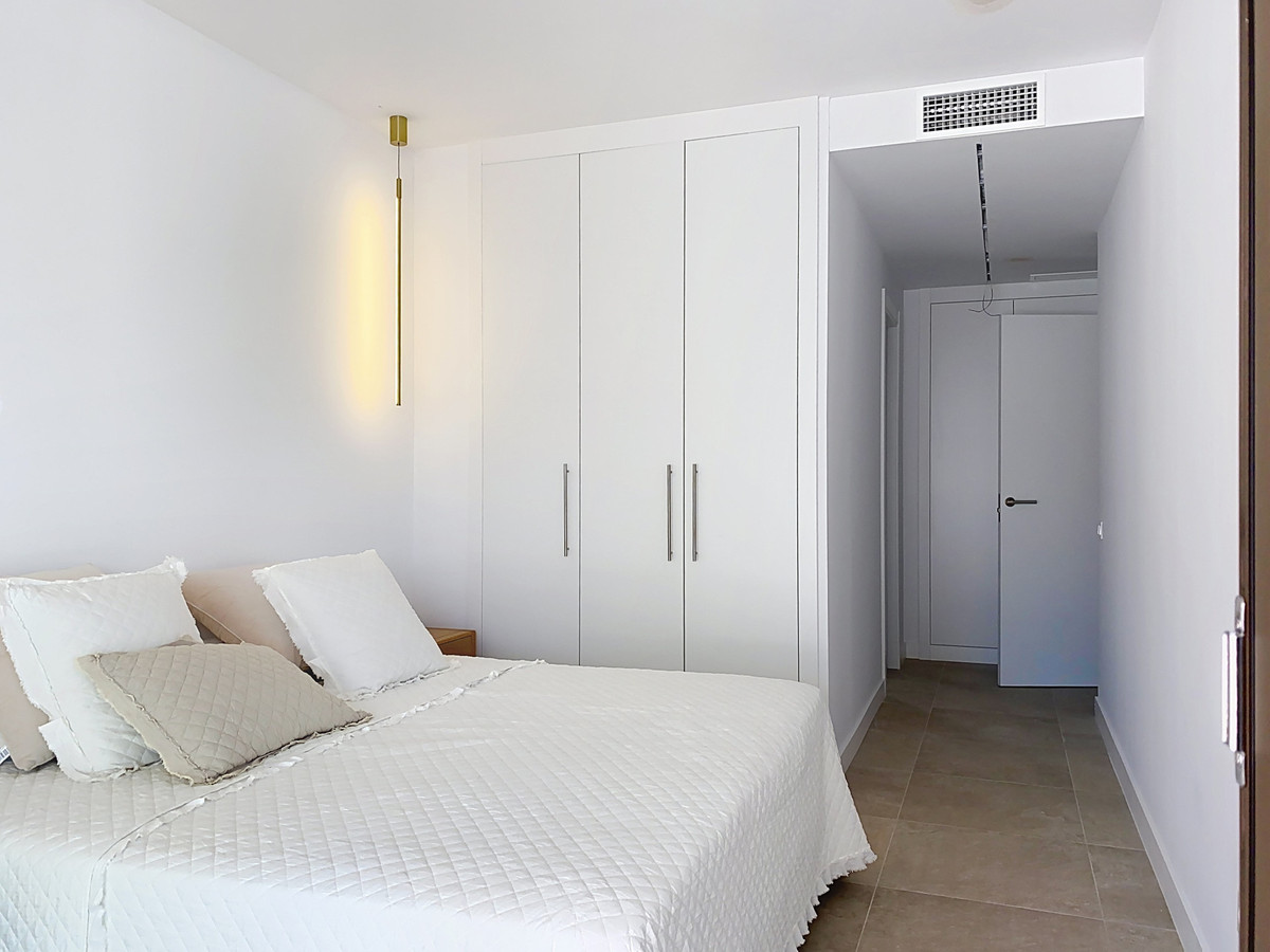 Appartement te koop in Estepona | 4 slaapkamers H5084467