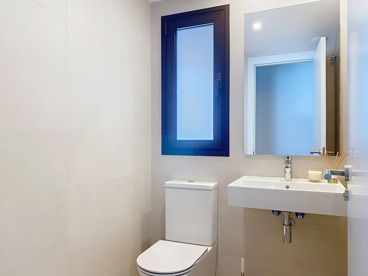 Appartement te koop in Estepona | 4 slaapkamers H5084467