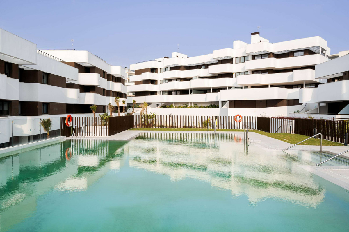 Appartement te koop in Estepona | 4 slaapkamers H5084467
