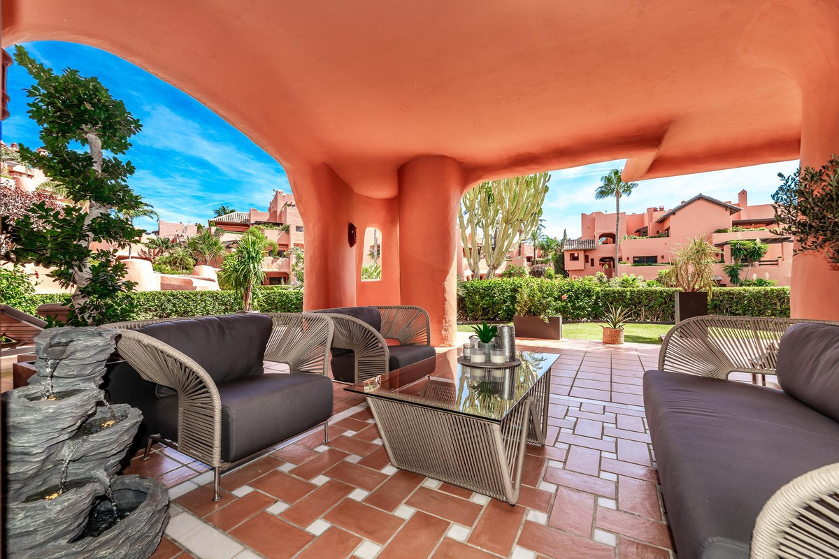 Appartement te koop in Estepona | 3 slaapkamers H5085235