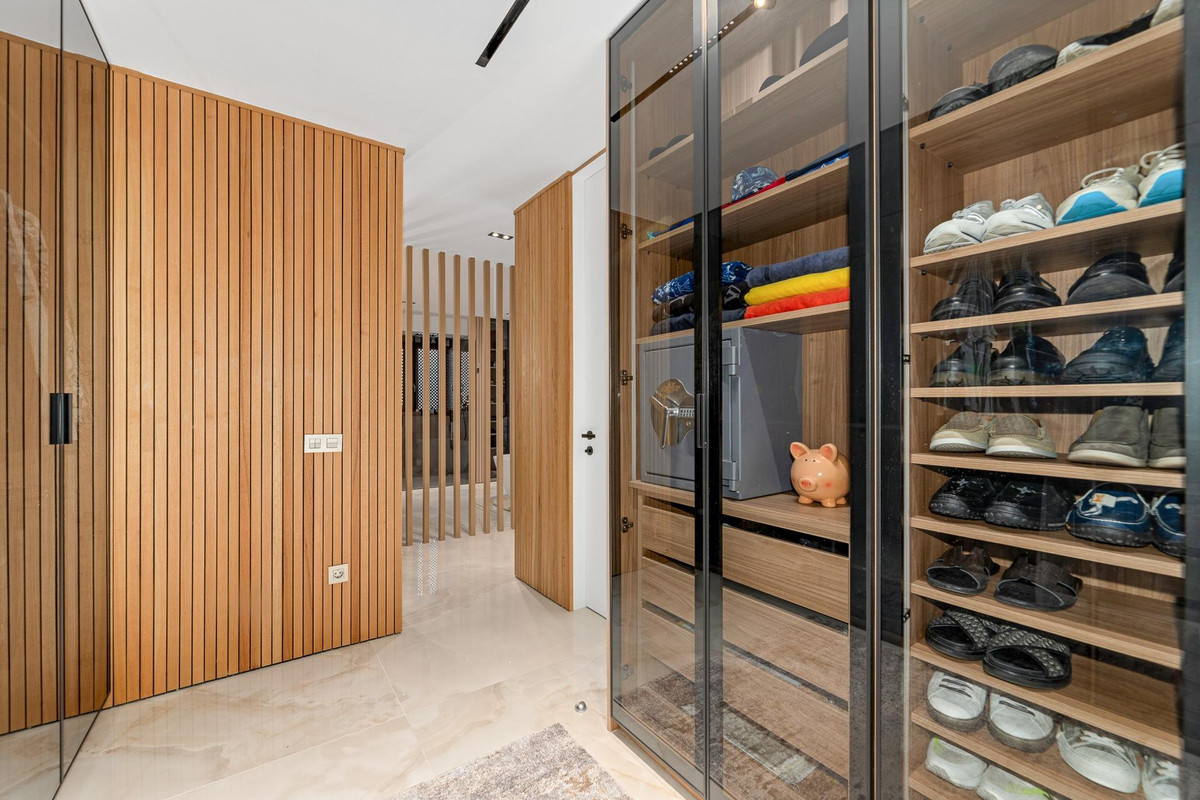 Appartement te koop in Estepona | 3 slaapkamers H5085235