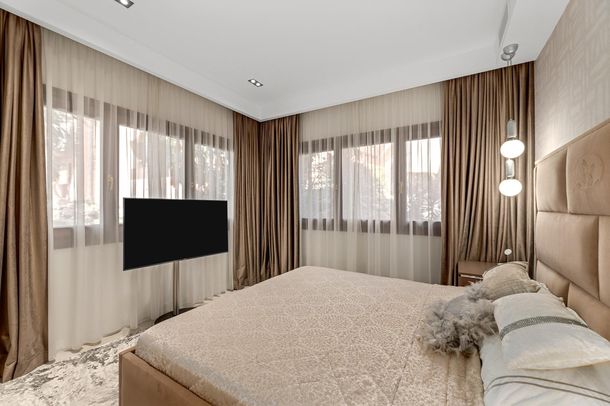 Appartement te koop in Estepona | 3 slaapkamers H5085235