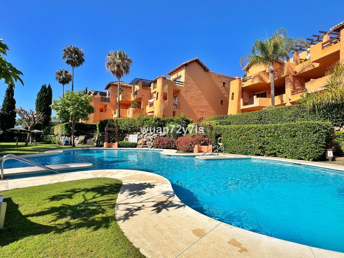 Appartement te koop in Estepona | 2 slaapkamers H5085637