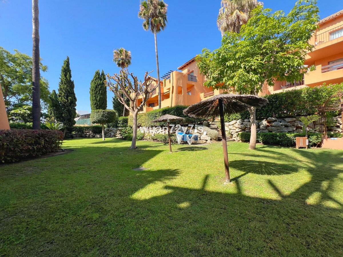 Appartement te koop in Estepona | 2 slaapkamers H5085637