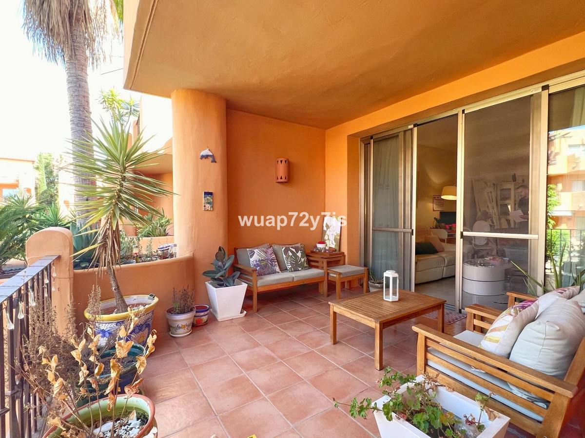 Appartement te koop in Estepona | 2 slaapkamers H5085637