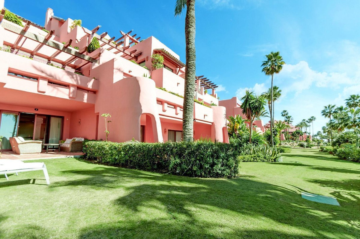 Appartement te koop in Estepona | 2 slaapkamers H5103820
