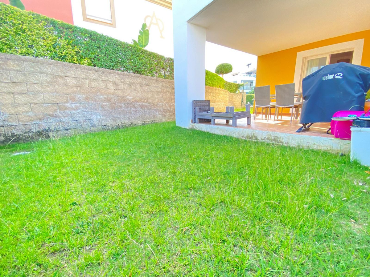 Appartement te koop in Estepona | 2 slaapkamers H5103940