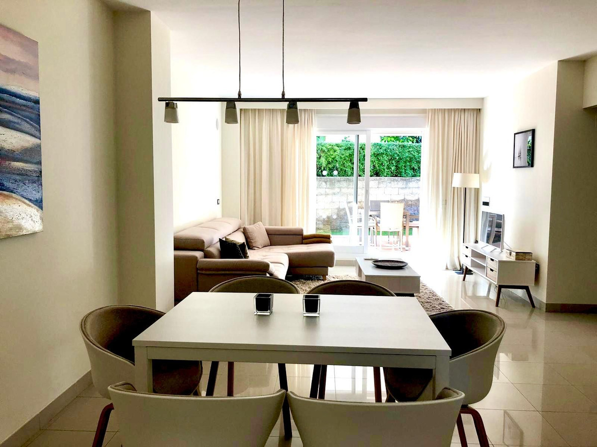 Appartement te koop in Estepona | 2 slaapkamers H5103940
