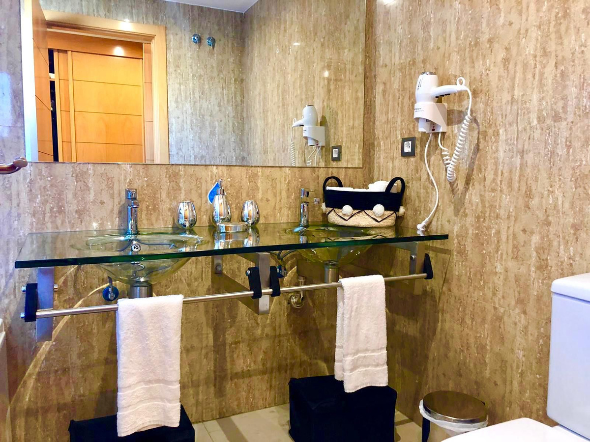 Appartement te koop in Estepona | 2 slaapkamers H5103940