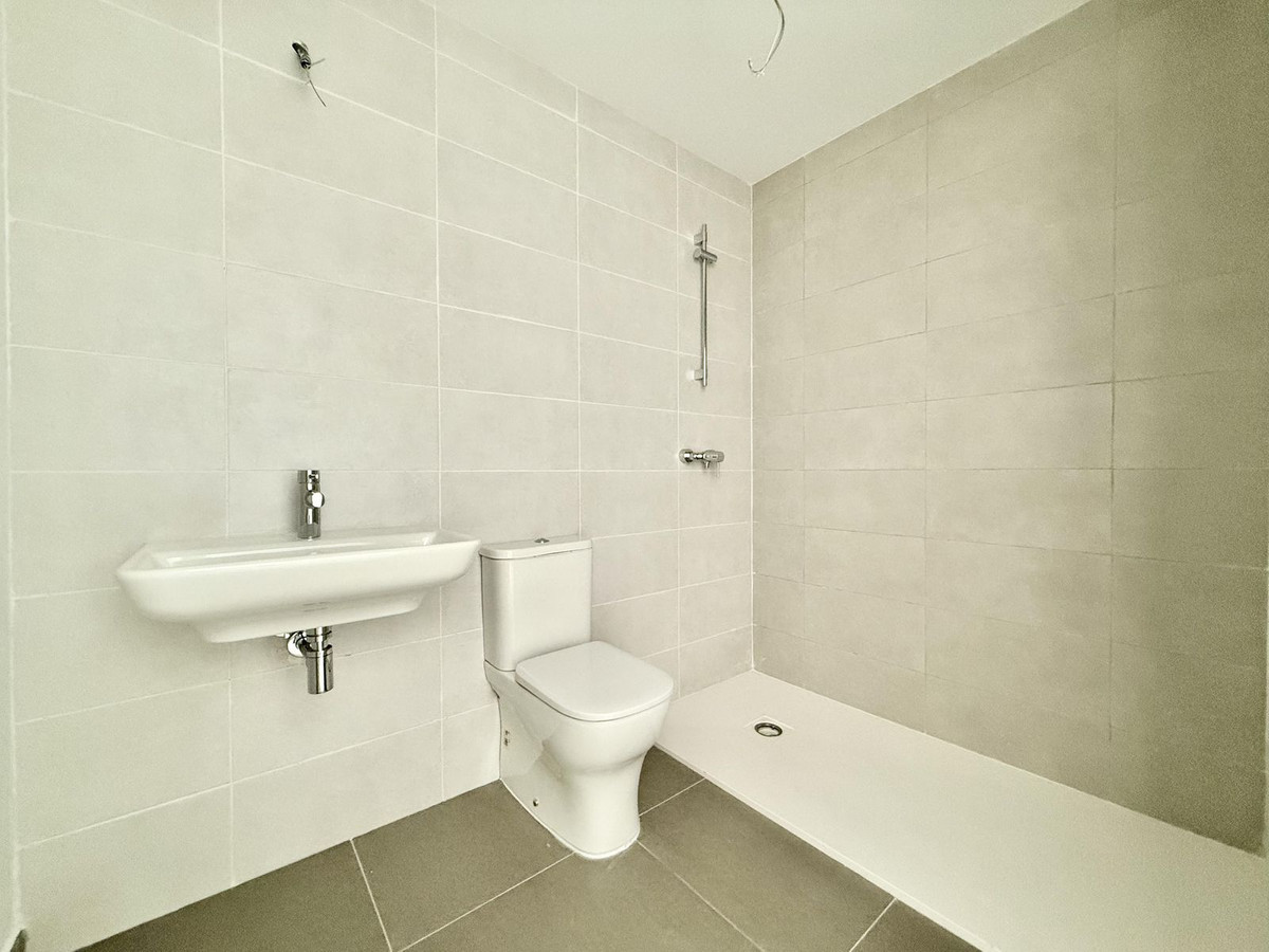 Appartement te koop in Estepona | 3 slaapkamers H5104048