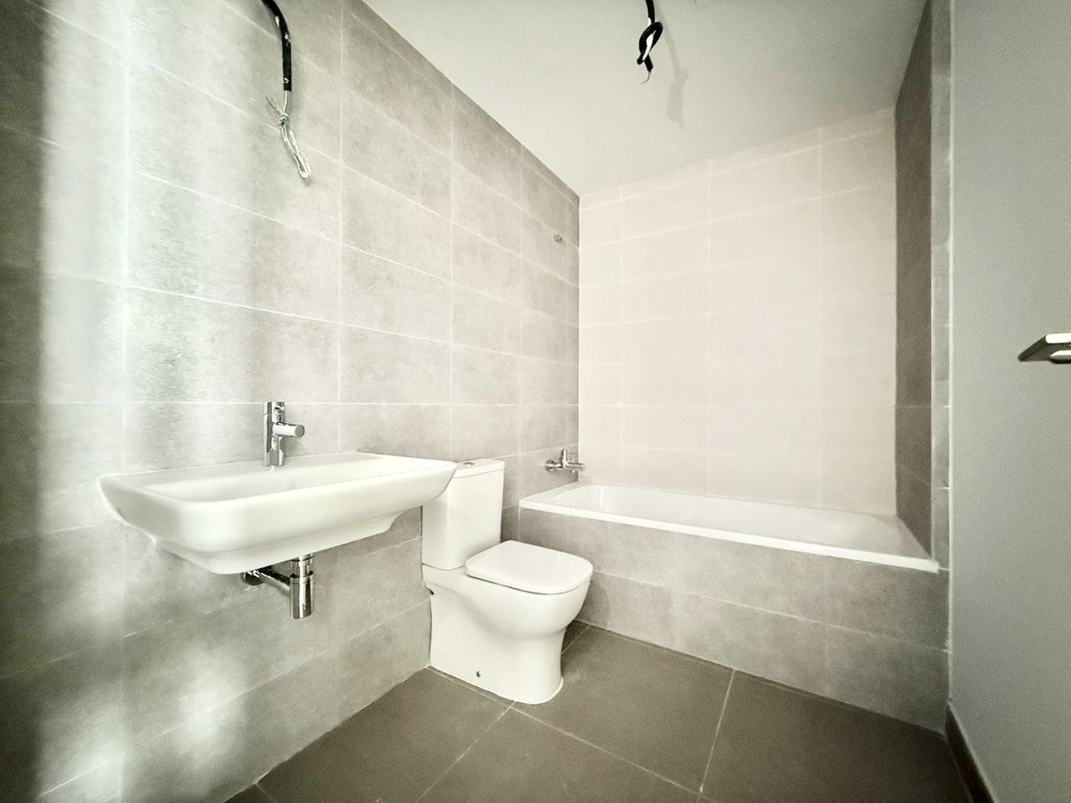 Appartement te koop in Estepona | 3 slaapkamers H5104048