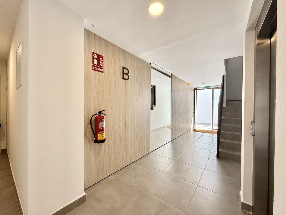 Appartement te koop in Estepona | 3 slaapkamers H5104048