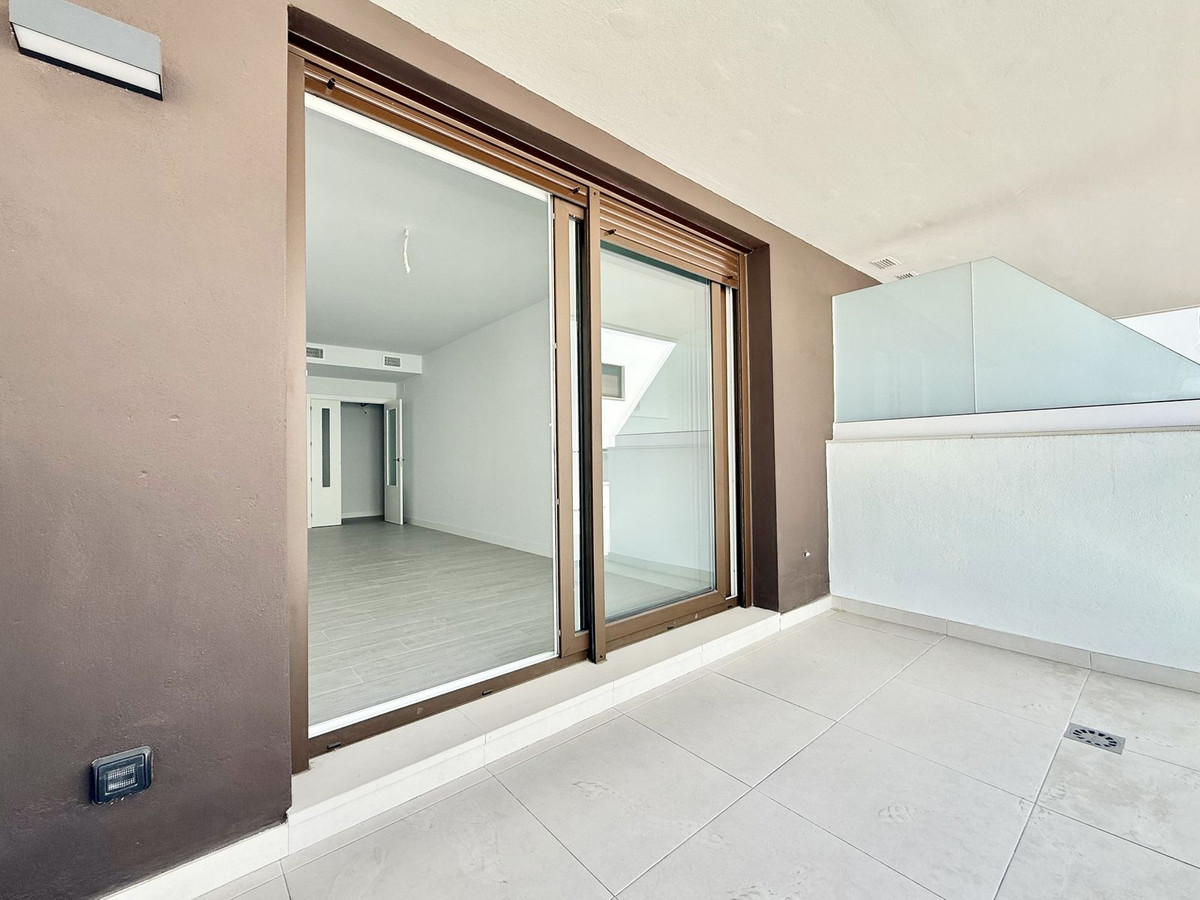 Appartement te koop in Estepona | 3 slaapkamers H5104048