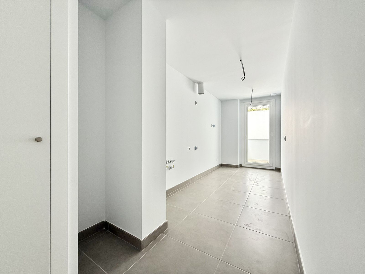 Appartement te koop in Estepona | 3 slaapkamers H5104048