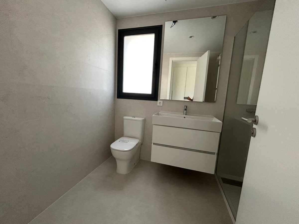 Appartement te koop in Estepona | 3 slaapkamers H5104318