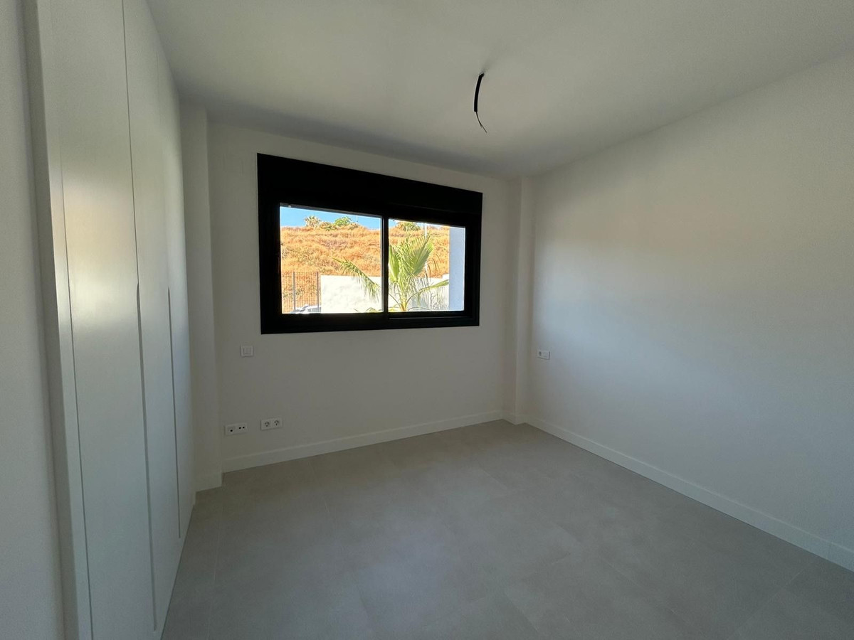 Appartement te koop in Estepona | 3 slaapkamers H5104318