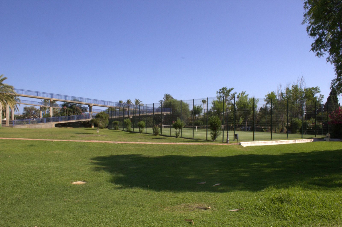 Appartement te koop in Estepona | 4 slaapkamers H5104891
