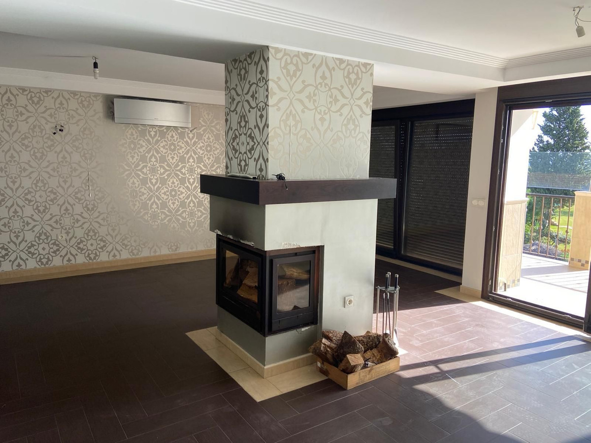 Appartement te koop in Estepona | 4 slaapkamers H5104891