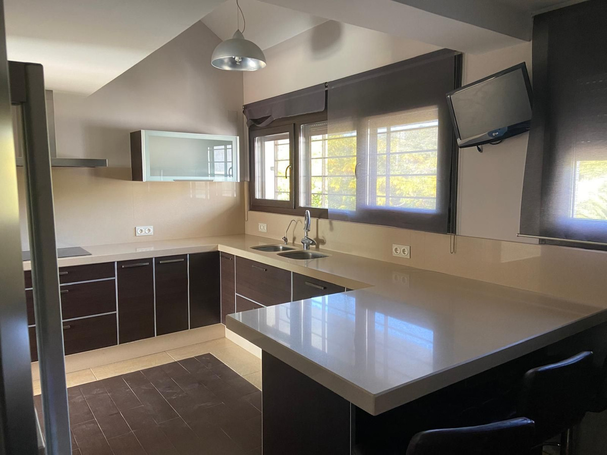 Appartement te koop in Estepona | 4 slaapkamers H5104891